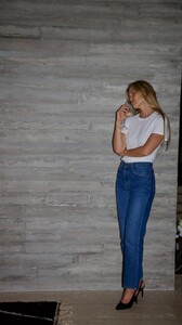 2024_09.12barrefaeli_3455604107075784796.thumb.jpg.3328b39bd1bdf67ae27bad0e9a5bd839.jpg