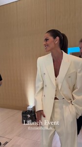 [2024.09.14] izabelgoulart_3457099494078483540.jpg
