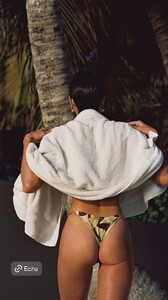 [2024.09.15] lavarice.swim_3457763966478988460.jpg