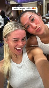 [2024.09.16] livvydunne_3458693197578799842.jpg
