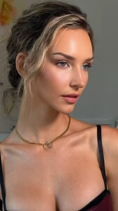 [2024.09.20] rachelc00k_shirelbeauty_la_D1441021E4119228B28EA7F278A94DA8_video_dashinit.jpg