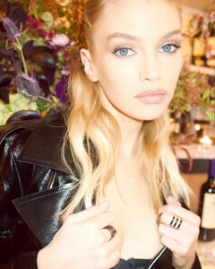 [2024.09.29] stellamaxwell_461738936_496946583114007_435375035714599388_n.jpg
