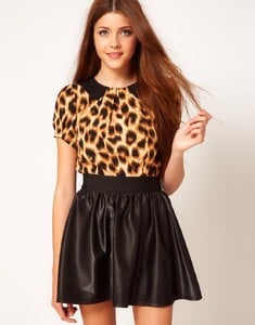 2511829-1-leopardtan.jpg