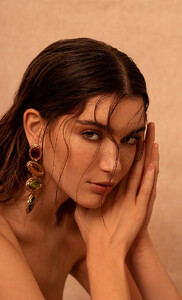 26a66f_0f43a31a661e4ec9ba5ee4b40d116fb0mv2.thumb.jpg.ee36cfb922c637d1c553895e8040b04c.jpg