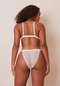 2WhiteRibbedFloralBraandBriefs-Amber.webp