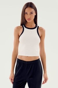 38_RHYS_VELOUR_JOGGER_E1118_BLACK_KIKI_CROP_B2175W_WHITE_D3_.jpg