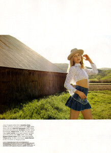 45431_angela_lindvall_elle_may10_09_122_588lo_skalty.thumb.jpg.7bd2ab37cf765cf85290012a6c519012.jpg