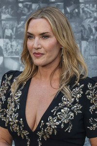 509930161_kate-winslet-lee-001.jpg
