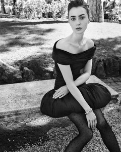 510384264_lilyjcollins_458518770_491625256915776_3411775933352027855_n.jpg