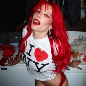 510683363_halsey-5.jpg