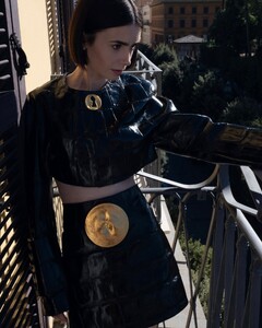 511499193_lily3-5.jpg