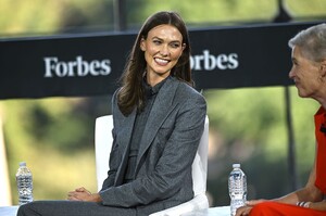 512164715_karlie-7.jpg