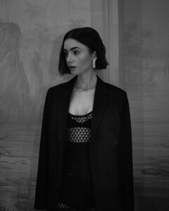 512168045_lily6-7.jpg