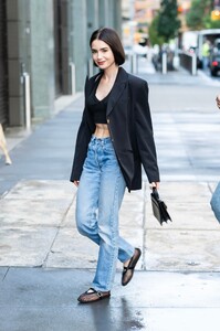 513116661_lily3-2.jpg