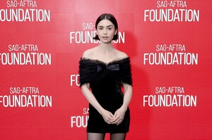 514231224_lily3-3.thumb.jpg.8f99eb69c213a692d1a006c06d64b1e5.jpg