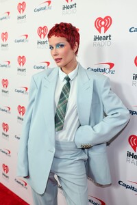 515021760_halsey-33.jpg