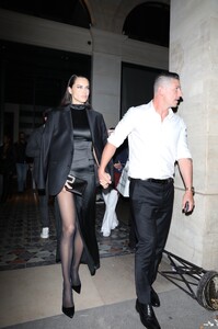 517477010_zibeno7-for-hqcelebcorner-net_13.jpg