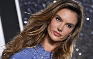 Ale2024MTV(60).thumb.jpg.7650acda0b559fb4289edbac0be5a9e9.jpg