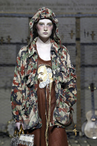 AlexsandroPalombo2003WomenRTW11(1).thumb.jpg.2f517d05777b67c2e0122110a4526f24.jpg