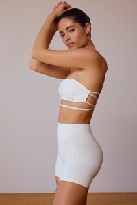 BT1640-SoftWhite_Balletclass_3.thumb.jpg.4d52933f9c30f3a9630d6b5b6d096d29.jpg