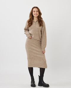 Bisti_2951-Midi_Skirt-226572951-1406_Atomsphere-1_1280x1600.jpg