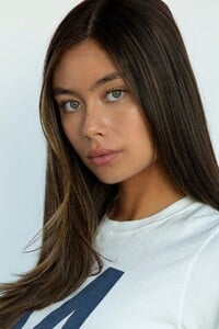 ChloeHock1b3.thumb.jpg.c71c2ef996bfa9ed94860ec1dbb81ef9.jpg