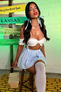 CrystalBellottithatssofetchaudorothy_set_10_680x.thumb.webp.48a38b76810de95181724c2ba085376f.webp