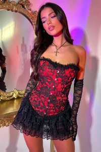 CrystalBellottithatssofetchauvampire_set_13_680x.thumb.webp.1ac2d8924f50e20cff1bb3c966471d2b.webp