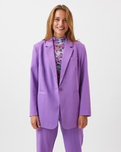 Daizy_2737-Blazer-205882737-542_Dewberry_9ad4a0da-7809-4367-8f01-87ca94c55551_1440x1800.jpg