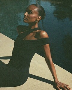 Discover the @jastookes edit. Where timeless meets bold modernity. (2).jpg