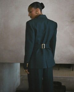 Discover the @jastookes edit. Where timeless meets bold modernity. (6).jpg