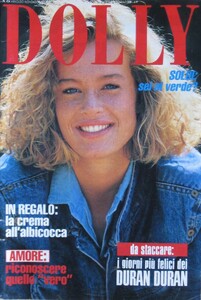 DollyIT290687no454cover.thumb.jpg.8749497cdd3abfb6b1f58f8db479c67a.jpg