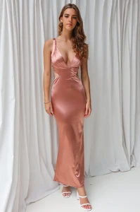 ElizabethFormalBlush7_2400x.webp