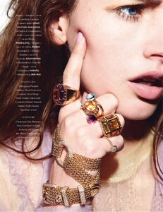 ElleFrance3567-20140509-158.thumb.jpg.78b8353453cec9c2b89810c34998b08d.jpg