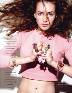 ElleFrance3567-20140509-159.thumb.jpg.840f40ca2e48a596cf8832d5e0bfa837.jpg