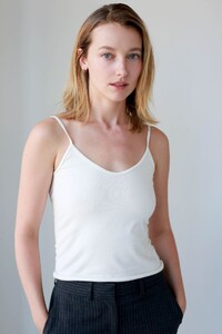 EmilyvanRaay1r3.thumb.jpg.c5c0e76f506351e078041e81fd90bedf.jpg