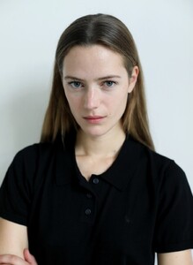EstherHeesch1b4.thumb.jpg.e71181986d96ac16b3c4919c592830b4.jpg