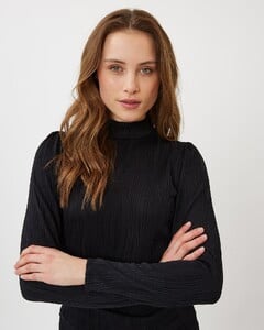 Fienne_2935-Long_Sleeved_T-shirt-226032935-999_Black-3_1280x1600.jpg