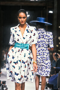 GivenchyHCSS19874.thumb.jpg.146b932c6beb0b212a4cbb5eb7845518.jpg