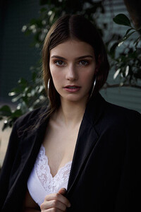 Holly-x-Angelica-Underhill-6.jpg