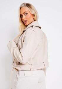 JACKET_66723.jpg