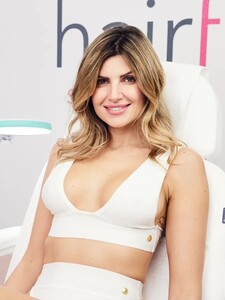 LaskarinaTachtsidouCalafato6.thumb.jpg.7468081361e9846795ba5e2da4ee28de.jpg