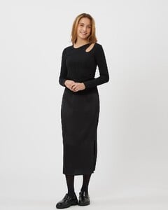 Luvie-Ls_2748_T-shirt-Long_Sleeved_T-shirt-221492748-999_Black-1_1280x1600.jpg