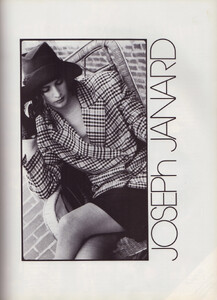 MadameDe0788_007.thumb.jpg.c4db5ff33ba46e3c34f4006d92620e3b.jpg