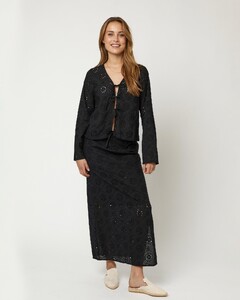 Maena_2962-Maxi_Skirt-230762962-999_Black-1_1440x1800.jpg