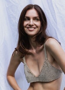 MelaniePaul2b.thumb.jpg.6760d82ab99c63aef2b8204ce89e2f8a.jpg
