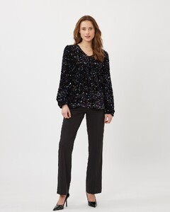 Milusa_2714-Long_Sleeved_Blouse-226412714-999_Black-1_86e5435f-ff0e-461d-945c-0c1cc42cae06_1280x1600.jpg