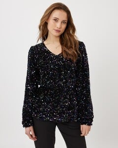 Milusa_2714-Long_Sleeved_Blouse-226412714-999_Black_5d753f77-363c-42fb-bf7a-e13dc7dd3966_1280x1600.jpg