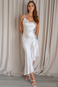 NicolaMidiChampagne1_2400x.webp