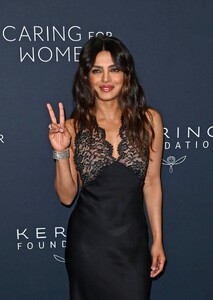 Priyanka_Malaysia_28729~41.jpg